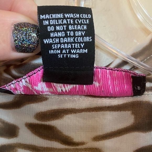 peck&peck sheer animal print sleeveless top. M - Picture 4 of 4